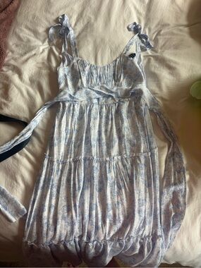 Trixxi Blue and White Floral Tie-Strap Dress